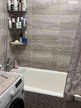 Продаж Квартира 3-кімнатна, 15/16 поверх на вул. Солнечная Харьков