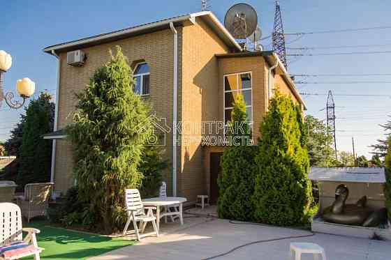 Продаж Будинок 6-кімнатний на вул. Високовольтна Харьков