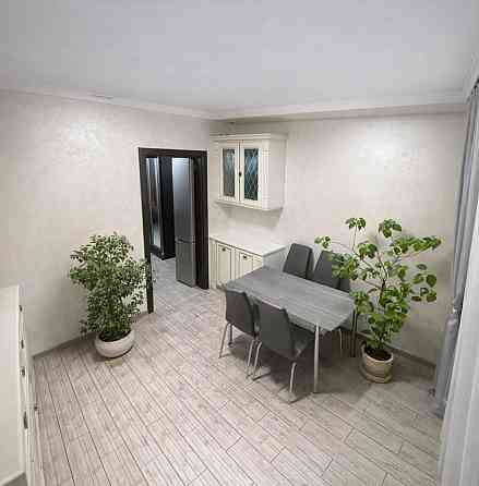 Продаж Квартира 3-кімнатна, 7/16 поверх на Тимошенко Маршала вул., д. 15-Г Киев