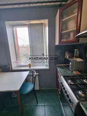 Продаж Квартира 1-кімнатна, 8/9 поверх на Харьковское шоссе Киев