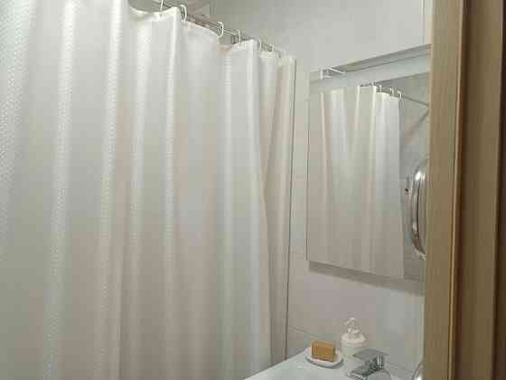 Оренда Квартира 2-кімнатна, 1/9 поверх на проспект Бажана Николая, д.5 Киев