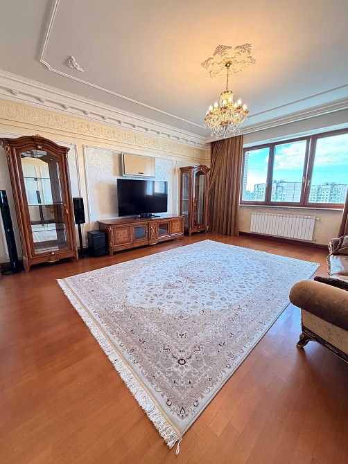 Продаж Квартира 4-кімнатна, 12/15 поверх на Володимира Івасюка вул., д. 4 Kiev - photo 4