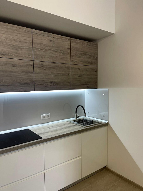 Продаж Квартира 2-кімнатна, 3/24 поверх на Антонова Авіаконструктора вул., д. 2Б Київ - фото 2