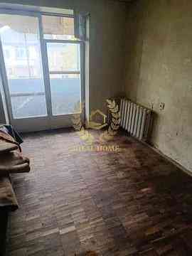 Продаж Квартира 2-кімнатна, 5/5 поверх на Зодчих ул., 28 Kiev