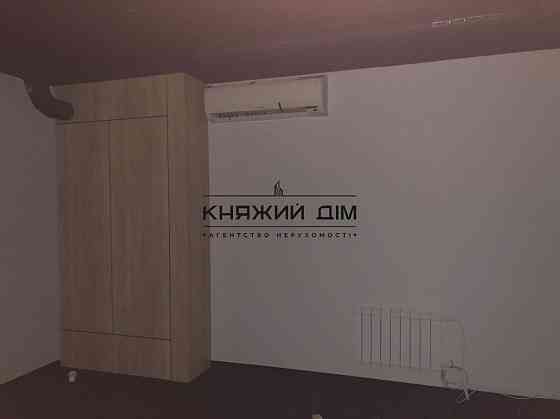 Оренда приміщення вільного призначення на Крушельницкой Соломии ул. поверх - 1 Kiev