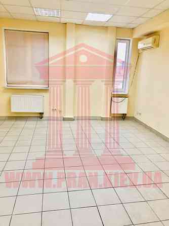 Оренда офісне приміщення на Межигорская ул. поверх - 3/3 Київ