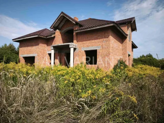 Продаж 2-поверховий Будинок з ділянкою 10 сот 255 кв.м 5 кімн. на Польова Ужгород