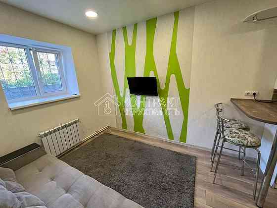 Продаж Квартира 1-кімнатна, 1/5 поверх на вул. Молодой Гвардии Kharkiv