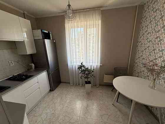 Оренда Квартира 1-кімнатна, 8/9 поверх на Григоренка, 25Б Київ