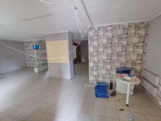 Продаж Приміщення в житловому будинку площа 150 кв.м 1-й поверх на Робоча 75 Дніпро