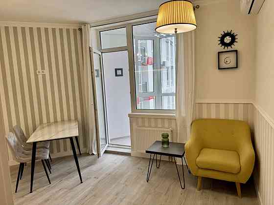 Оренда Квартира 1-кімнатна, 12/22 поверх на Гліба Бабича, 8Г Київ