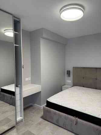 Продаж Квартира 2-кімнатна, 21/25 поверх на Василя Липківського (раніше Урицького) вул., д. 37г Київ