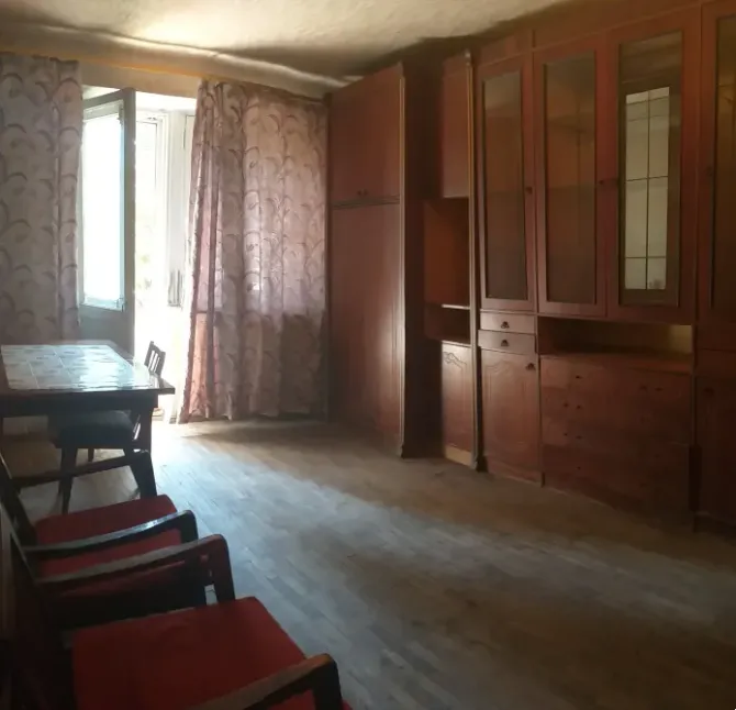I will rent a simple - modest 1-room apartment on Cheryomushki street Kosmonavtov/Ost. 