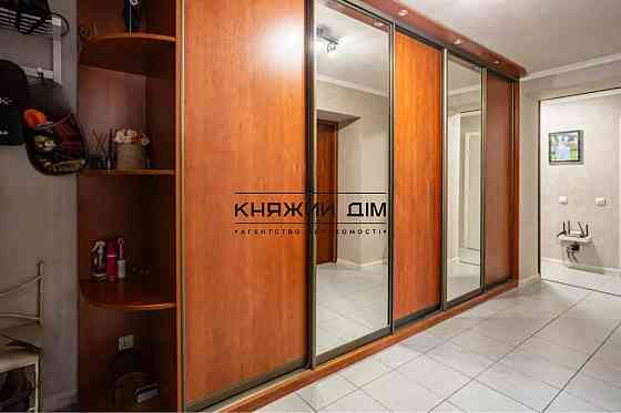 Продаж 3-х кімнатної ,вул.Драгоманова 44 А.м.Позняки . Київ