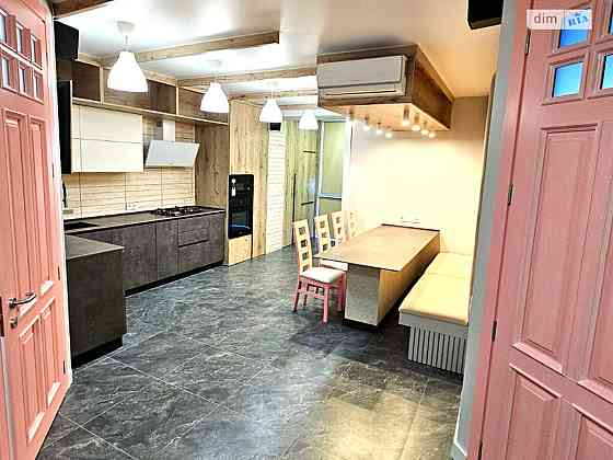 Продаж Квартира 2-кімнатна, 1/10 поверх на Коцюбинського Винница