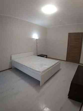 Оренда Квартира 1-кімнатна, 8/25 поверх на ул. Ревуцкого Київ