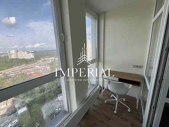 Оренда Квартира 12-кімнатна, 17/25 поверх на вул. Науки Киев