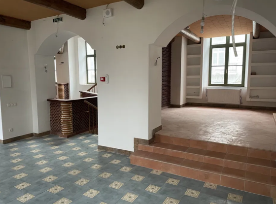 Продаж комерційне приміщення на ул. Екатерининская (Европейская), 14 приміщень - 10, поверх - 1 Одеса