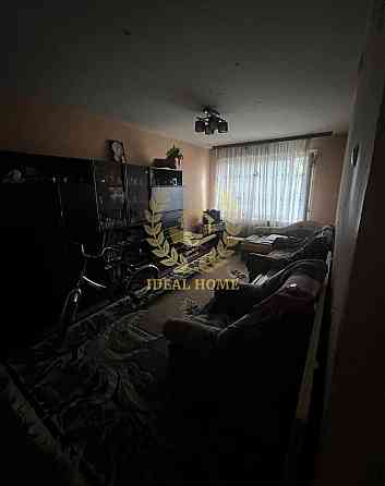 Продаж Квартира 3-кімнатна, 2/9 поверх на Леся Курбаса пр-т, 9 Киев