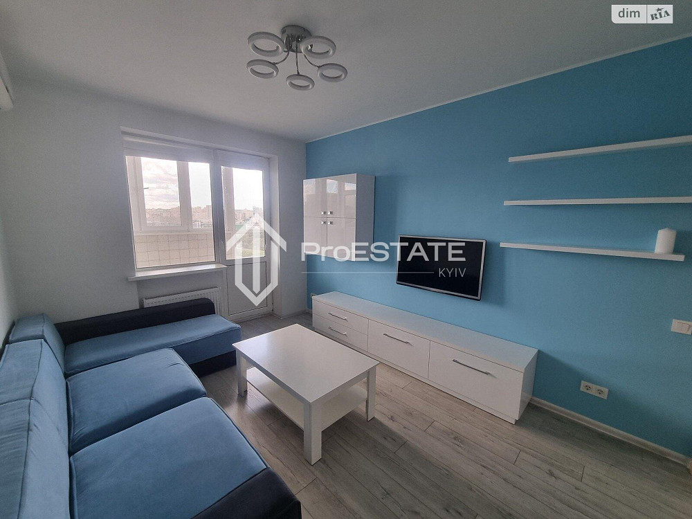 Продаж Квартира 2-кімнатна, 16/24 поверх на вул. Малевича Київ - фото 1