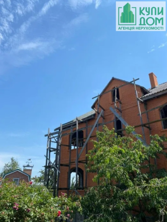 Продам 2-а будинки та двоповерхову сауну біля річки. Кропивницький