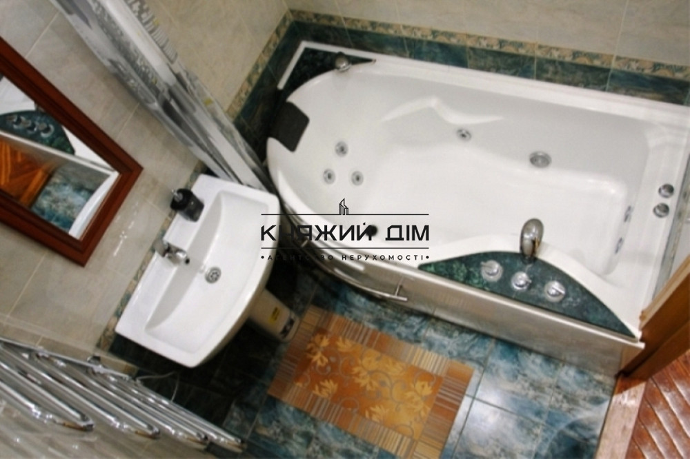 Продаж 2-х к. квартири в центрі Києва Площа Українських Героїв. № 21108286 Київ - фото 3