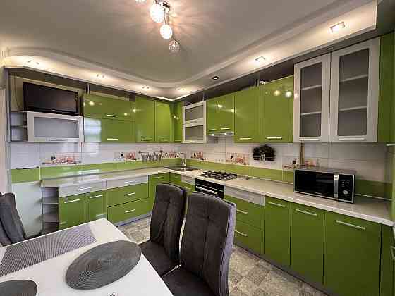 Продаж Квартира 4-кімнатна, 6/7 поверх на Кровулок Надії Ivano-Frankivs'k