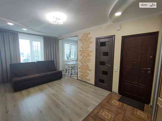 Продаж Квартира 3-кімнатна, 7/10 поверх на Пирогова Vinnytsya