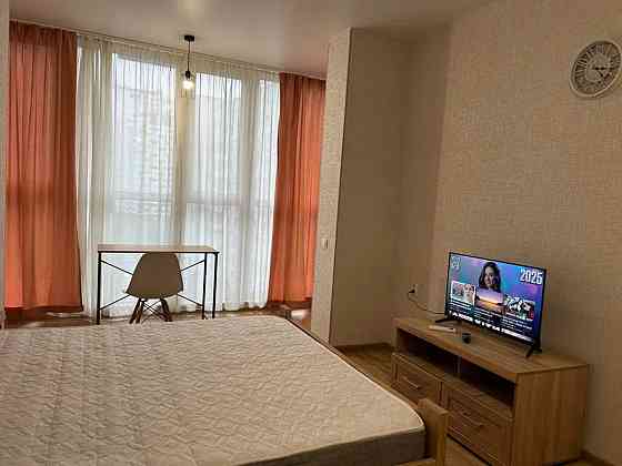 Оренда Квартира 1-кімнатна, 6/8 поверх на Камянська, 123 Київ