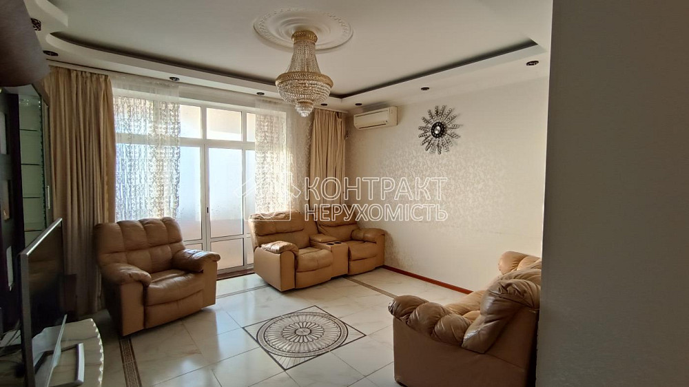 Продаж Квартира 4-кімнатна, 10/14 поверх на вул. Гвардійців Широнінців Kharkiv - photo 1