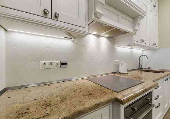 Оренда Квартира 3-кімнатна, 3/9 поверх на ул. Гоголевская Kiev