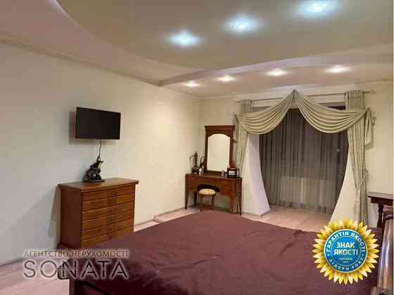 Продаж Квартира 3-кімнатна, 3/5 поверх на вул. Університетська, 14 Черкаси