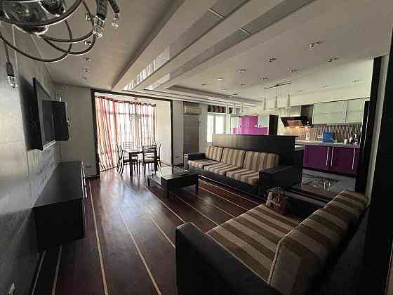 Продаж Квартира 3-кімнатна, 9/14 поверх на Юлії Здановської вул., д. 60-А Kiev