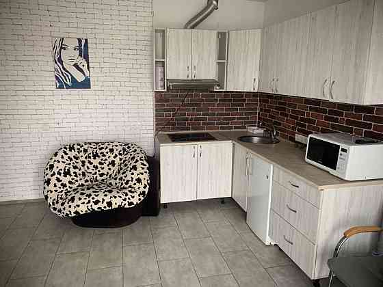 Оренда Квартира 1-кімнатна, 10/27 поверх на Кировоградская ул., 70 Kiev