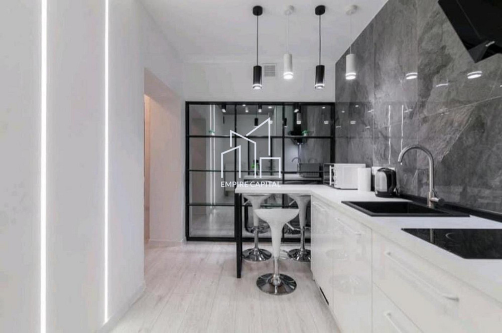 Продаж Квартира 2-кімнатна, 2/2 поверх на вул. Чорноморська Львів - фото 3