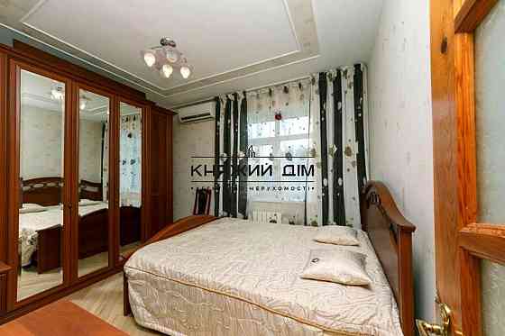 Оренда Квартира 4-кімнатна, 6/6 поверх на Туровская ул. Київ