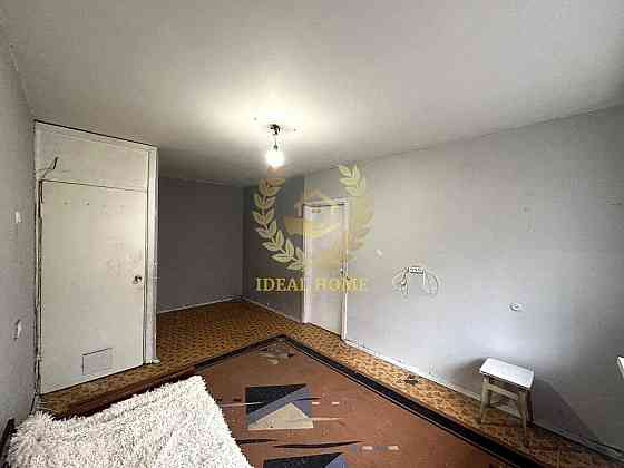 Продаж Квартира 2-кімнатна, 1/9 поверх на Юры Гната ул., 9 Kiev