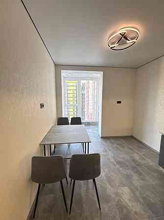 Двух комнатная квартира с ремонтом в 8 Акварели Лиманка