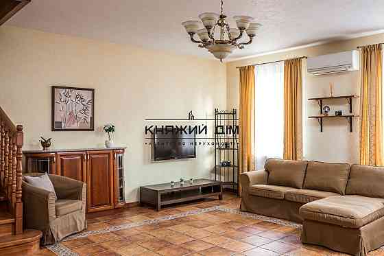 Шикарний Таунхаус у закритому котеджному містечку Holiday, Конча-Заспа. Код № 133394 Козин (МИРОНІВСЬКИЙ район)