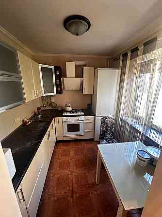 Оренда Квартира 1-кімнатна, 4/5 поверх на Ризька, 8 Київ