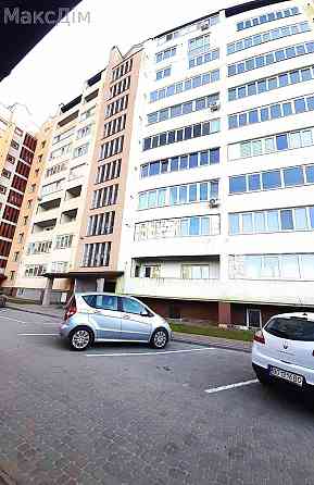 Продаж торгове приміщення на вул. Іллєнка приміщень - 2 Тернопіль