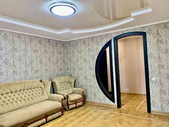 Продаж Квартира 2-кімнатна, 6/10 поверх на Высоцкого ул., 2 Dnipro