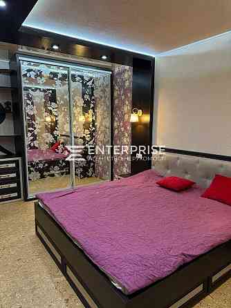 Продаж Квартира 2-кімнатна, 22/25 поверх на вул. вул.Макаренка Київ