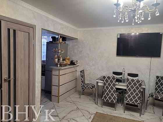 Продаж Квартира 1-кімнатна, 1/1 поверх на Львівська Луцьк