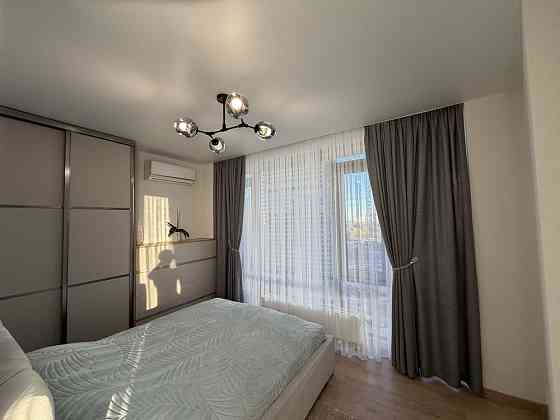 Продаж Квартира 2-кімнатна, 16/34 поверх на Заболотного Академіка вул., д. 1А Київ