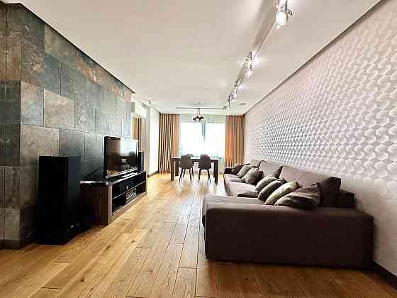 Продаж Квартира 3-кімнатна, 18/21 поверх на Голосіївський вул., д. 58 Kiev