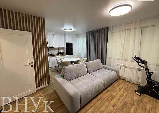 Продаж Квартира 3-кімнатна, 1/9 поверх на Заньковецької, 25 Uzhhorod