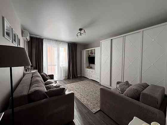 Продаж Квартира 1-кімнатна, 8/9 поверх на Метрологічна вул., д. 15-А Kiev