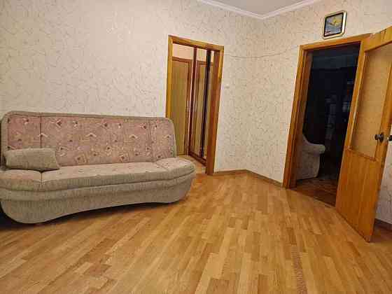 Оренда Квартира 3-кімнатна, 3/15 поверх на Харьковское шоссе, 170 Київ