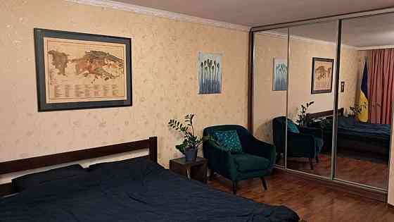 Продаж Квартира 1-кімнатна, 3/12 поверх на Юлії Здановської вул. (Михайла Ломоносова), 24 Киев